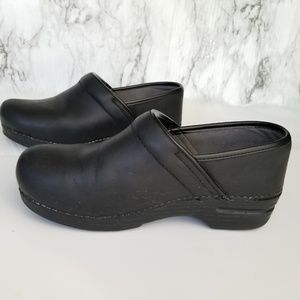 Dansko Professional Black Oiled Clogs 8.5